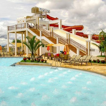 Thermas Lacqua Diroma Com Piscina De Ondas Gratis 24Horas Калдас-Новас Экстерьер фото