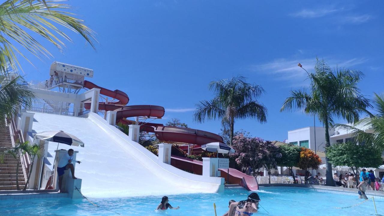 Thermas Lacqua Diroma Com Piscina De Ondas Gratis 24Horas Калдас-Новас Экстерьер фото