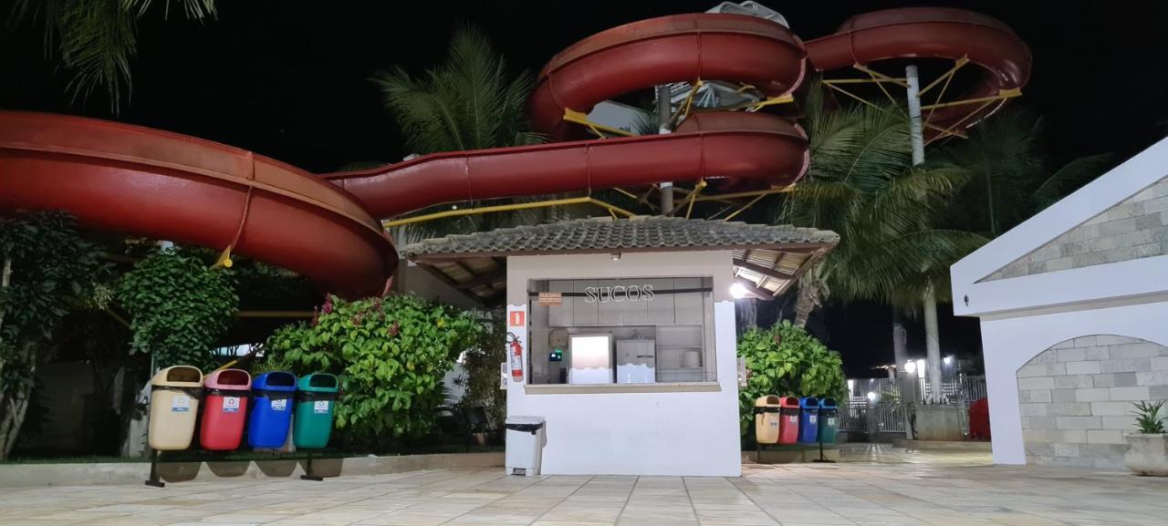 Thermas Lacqua Diroma Com Piscina De Ondas Gratis 24Horas Калдас-Новас Экстерьер фото